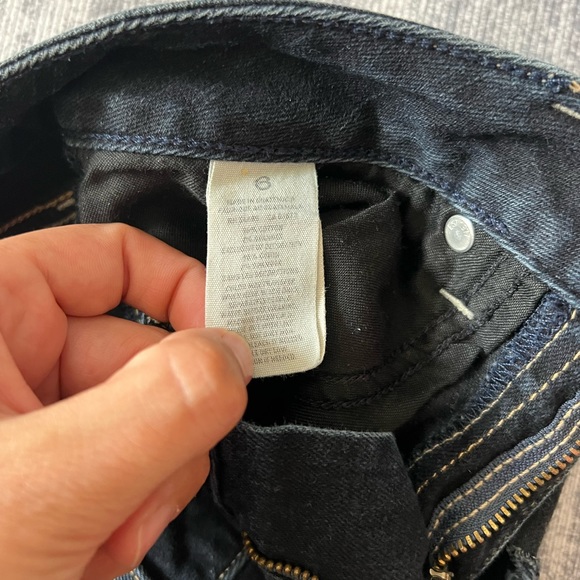 Shorts - Picture 2 of 3